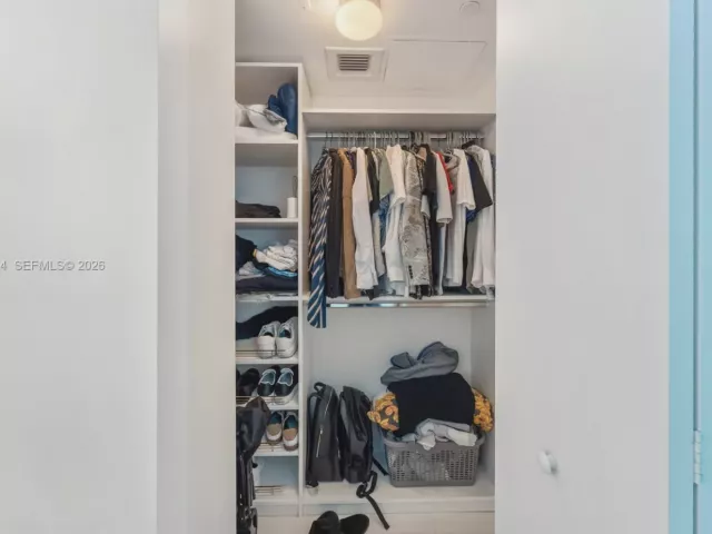 1-bedroom condo for sale in Miami - 1300 S Miami Ave 2907 - MondialRealty