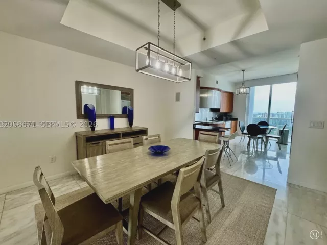 3-bedroom condo for rent in Sunny Isles Beach - 18101 Collins Ave 4302 - MondialRealty