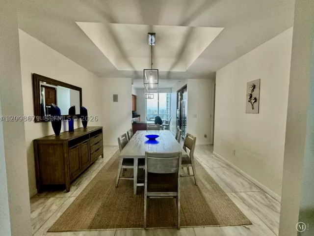 3-bedroom condo for rent in Sunny Isles Beach - 18101 Collins Ave 4302 - MondialRealty