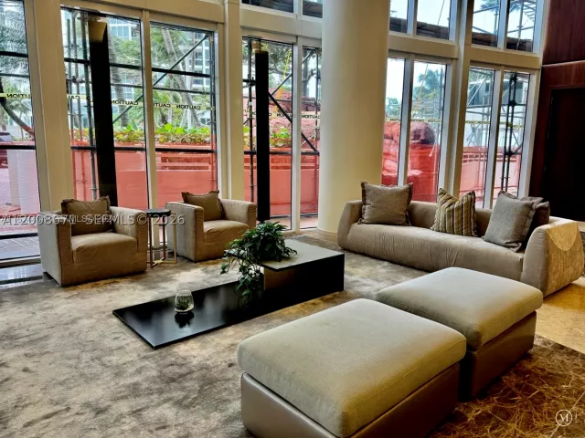 3-bedroom condo for rent in Sunny Isles Beach - 18101 Collins Ave 4302 - MondialRealty