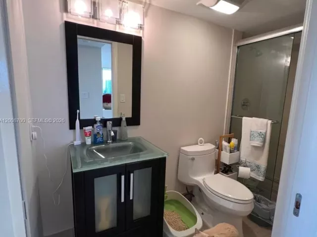 2-bedroom condo for sale in Aventura - 3530 Mystic Pointe Dr 1605 - MondialRealty