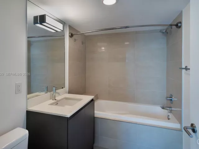 2-bedroom condo for rent in Miami Beach -  - MondialRealty