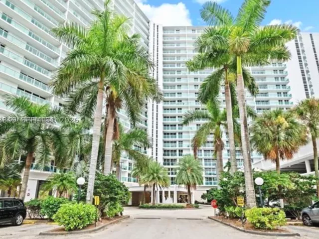 2-bedroom condo for rent in Sunny Isles Beach - 100 Bayview Dr 508 - MondialRealty