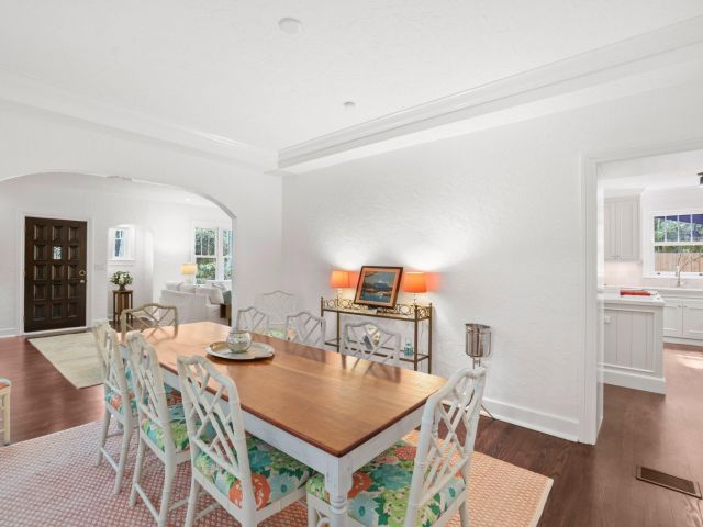 5-bedroom home for sale in West Palm Beach - 429 30th Street - MondialRealty