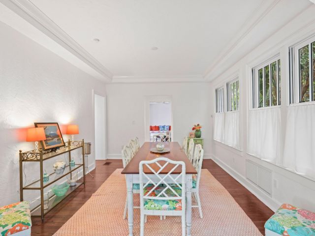 5-bedroom home for sale in West Palm Beach - 429 30th Street - MondialRealty