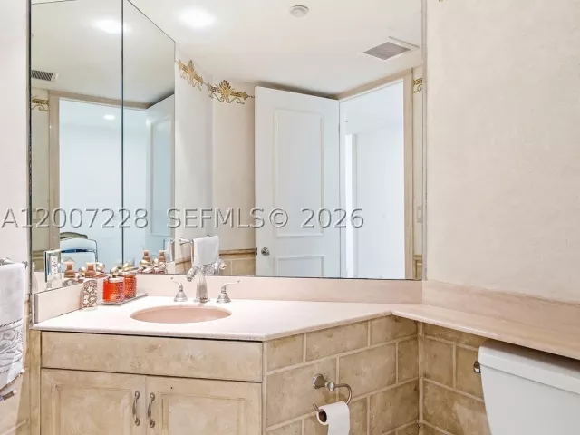 2-bedroom condo for rent in Aventura -  - MondialRealty