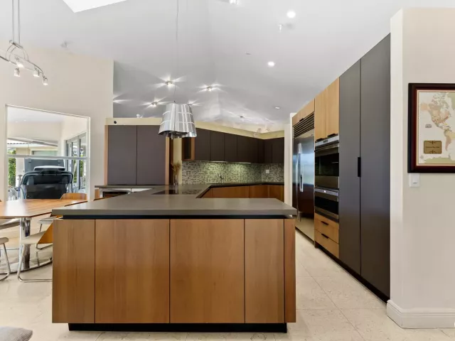 5-bedroom home for sale in Boca Raton - 2245 SW 16th Place - MondialRealty