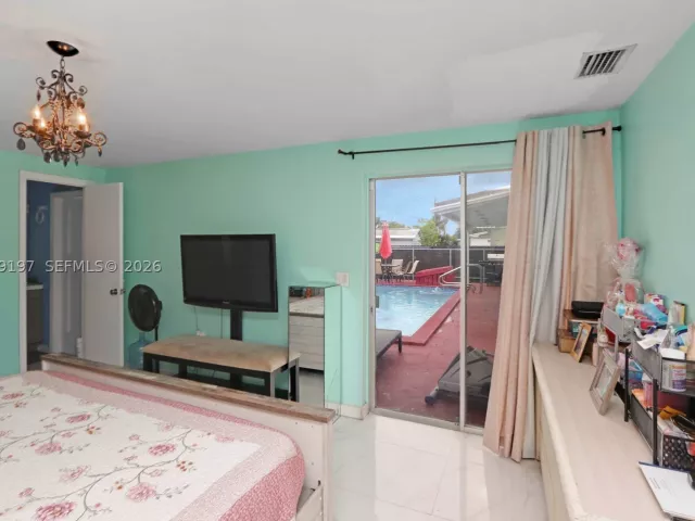 3-bedroom home for sale in Homestead - 1762 NW 8th Ave - MondialRealty