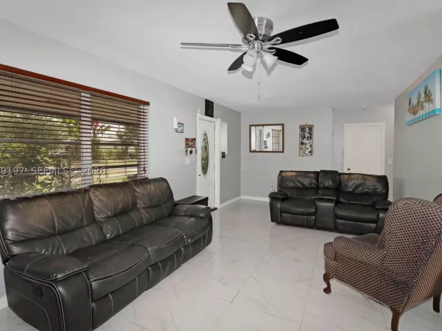 3-bedroom home for sale in Homestead - 1762 NW 8th Ave - MondialRealty