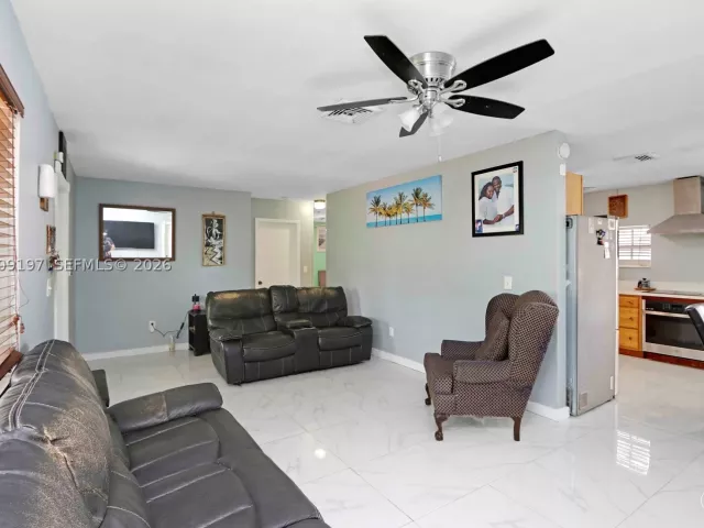 3-bedroom home for sale in Homestead - 1762 NW 8th Ave - MondialRealty