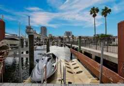 Apartment #305 at Anchor Bay