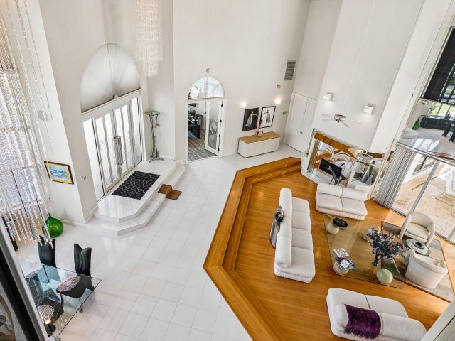 5-bedroom home for sale in Boca Raton - 7173 Montrico Drive - MondialRealty