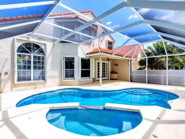 4-bedroom home for rent in Boca Raton - 10974 N Danbury Way - MondialRealty