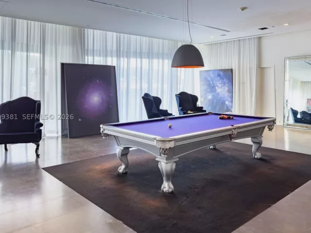 3-bedroom condo for sale in Miami - 465 Brickell Ave 701 - MondialRealty