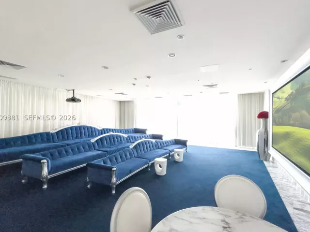 3-bedroom condo for sale in Miami - 465 Brickell Ave 701 - MondialRealty