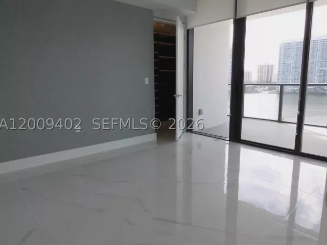 3-bedroom condo for rent in Aventura - 5000 Island Estates Dr 606 - MondialRealty