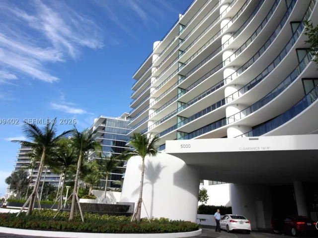 3-bedroom condo for rent in Aventura - 5000 Island Estates Dr 606 - MondialRealty