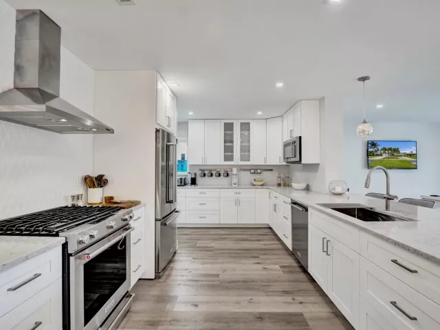 2-bedroom home for sale in Pompano Beach - 381 SE 3rd Street - MondialRealty