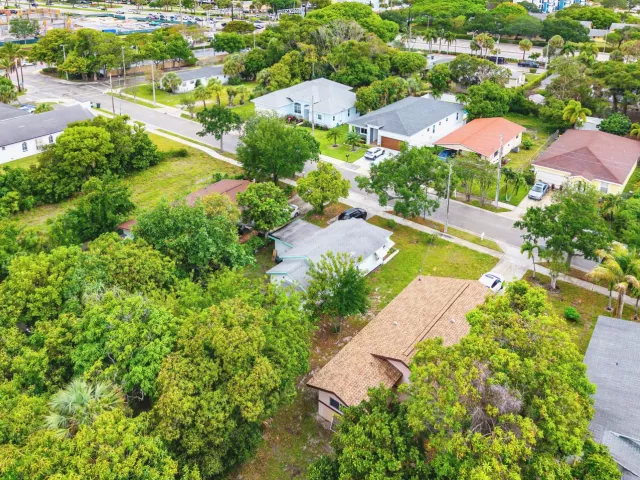 3-bedroom home for sale in Boca Raton - 156 Pearl Street - MondialRealty