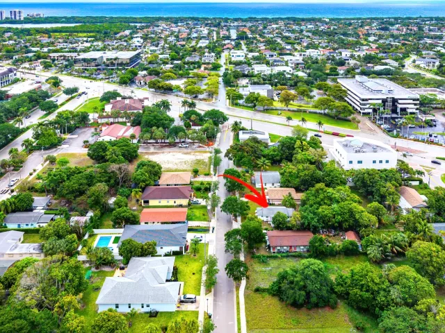 3-bedroom home for sale in Boca Raton - 156 Pearl Street - MondialRealty
