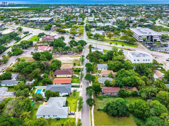 3-bedroom home for sale in Boca Raton - 156 Pearl Street - MondialRealty