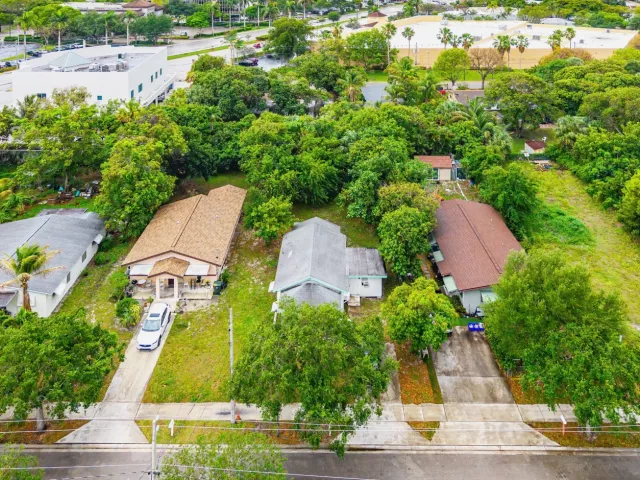 3-bedroom home for sale in Boca Raton - 156 Pearl Street - MondialRealty