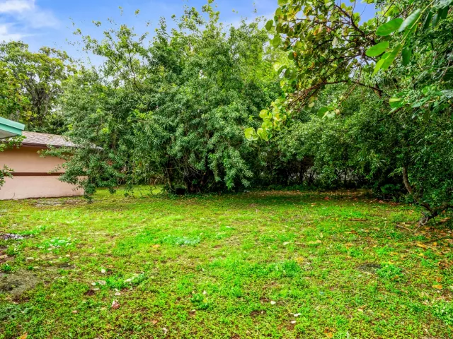 3-bedroom home for sale in Boca Raton - 156 Pearl Street - MondialRealty
