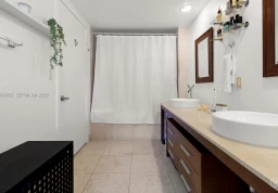 Apartment #4009 at Icon Brickell Tower 2