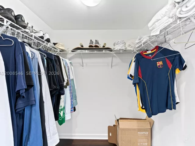 2-bedroom condo for sale in Miami - 50 Biscayne Blvd 3308 - MondialRealty