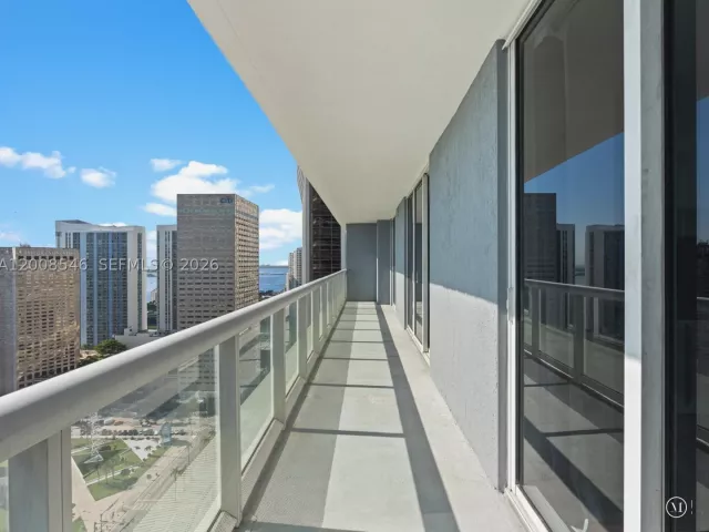 2-bedroom condo for sale in Miami - 50 Biscayne Blvd 3308 - MondialRealty