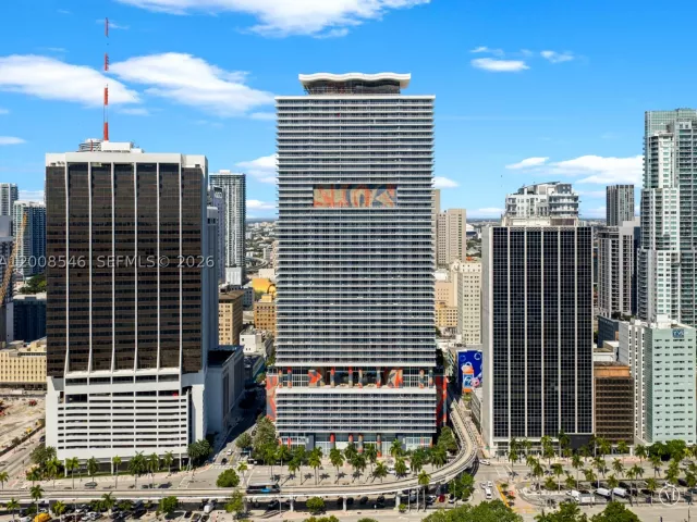 2-bedroom condo for sale in Miami - 50 Biscayne Blvd 3308 - MondialRealty