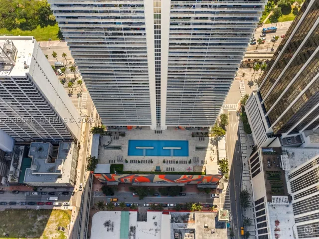 2-bedroom condo for sale in Miami - 50 Biscayne Blvd 3308 - MondialRealty