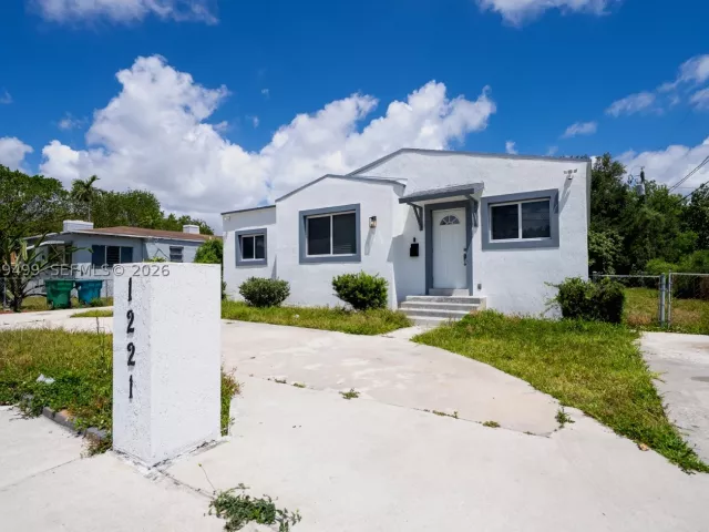 3-bedroom home for rent in Miami - 1221 NW 75th St 0 - MondialRealty