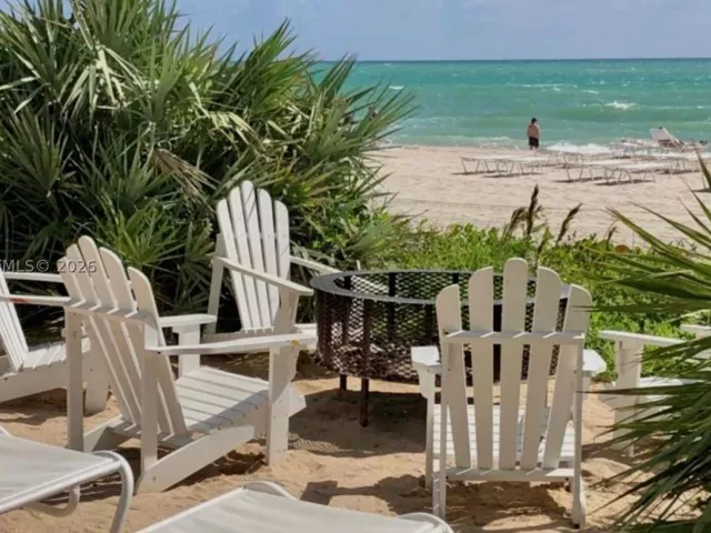 2-bedroom condo for sale in Sunny Isles Beach - 17315 Collins Ave 702 - MondialRealty