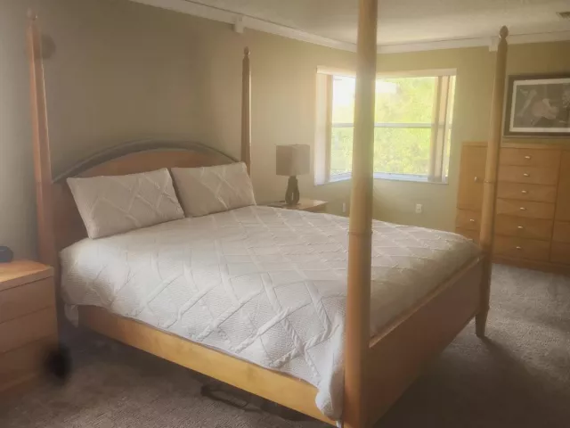 5-bedroom home for sale in Pembroke Pines - 15729 NW Tenth Street NW - MondialRealty