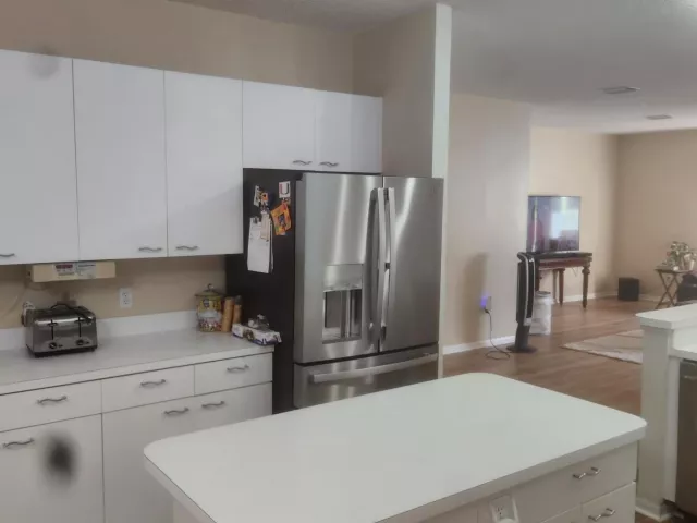 5-bedroom home for sale in Pembroke Pines - 15729 NW Tenth Street NW - MondialRealty