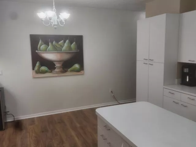 5-bedroom home for sale in Pembroke Pines - 15729 NW Tenth Street NW - MondialRealty