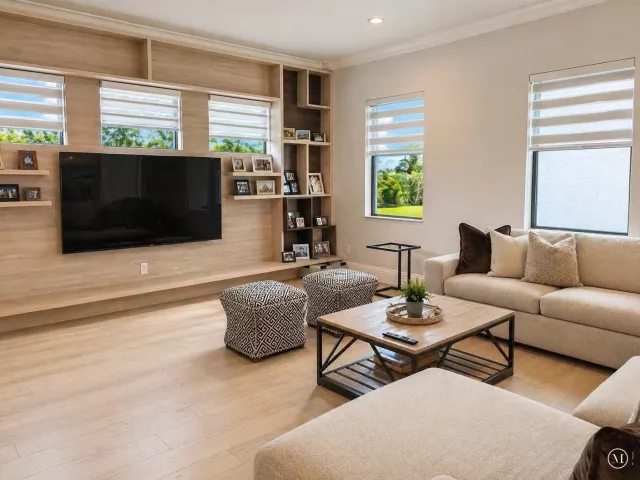 5-bedroom home for rent in Boca Raton - 7080 NW 26th Way - MondialRealty
