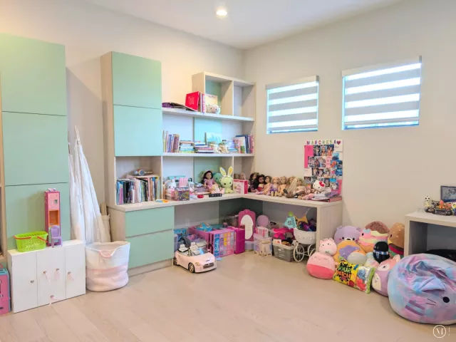 5-bedroom home for rent in Boca Raton - 7080 NW 26th Way - MondialRealty