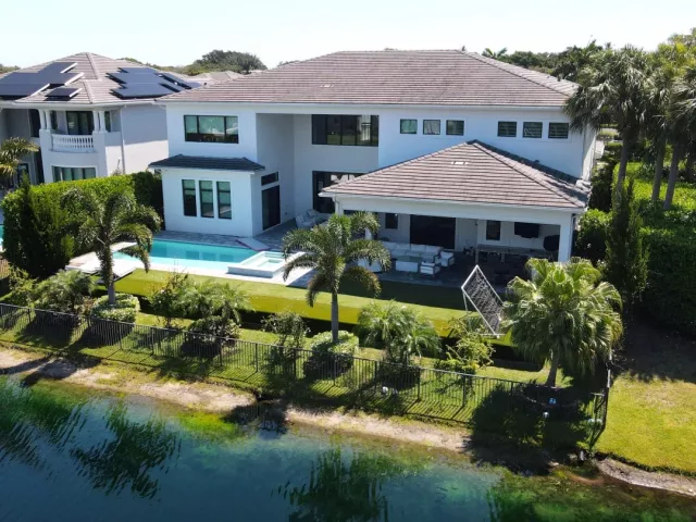 5-bedroom home for rent in Boca Raton - 7080 NW 26th Way - MondialRealty