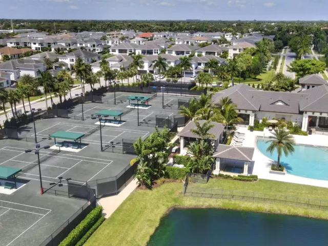 5-bedroom home for rent in Boca Raton - 7080 NW 26th Way - MondialRealty