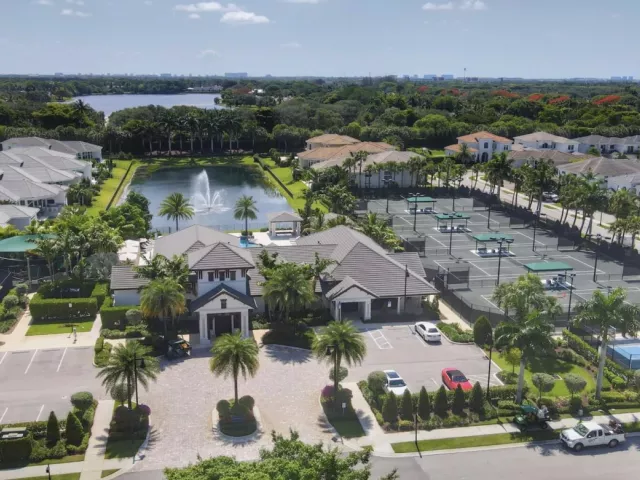 5-bedroom home for rent in Boca Raton - 7080 NW 26th Way - MondialRealty
