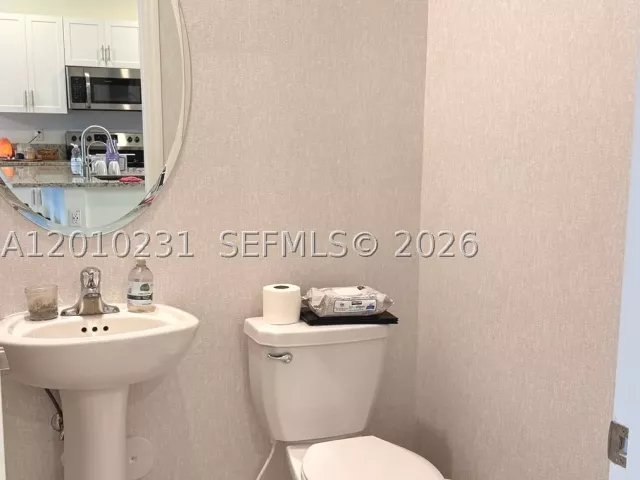 3-bedroom home for rent in Miami - 20761 NE 2nd Ct - MondialRealty