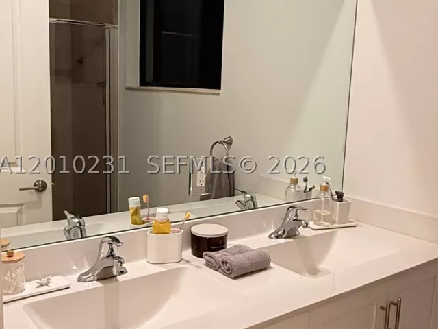 3-bedroom home for rent in Miami - 20761 NE 2nd Ct - MondialRealty