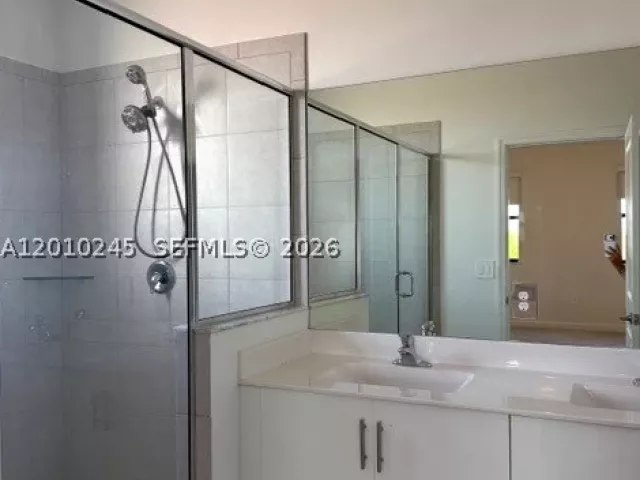 5-bedroom home for rent in Homestead -  - MondialRealty