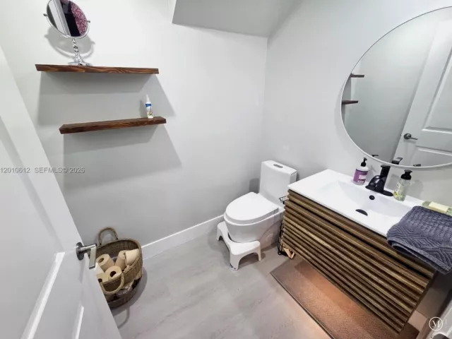 3-bedroom home for sale in Homestead - 13418 SW 287th St - MondialRealty