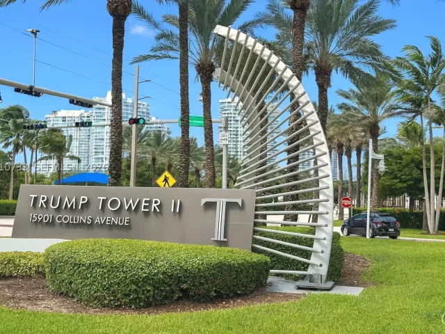 2-bedroom condo for rent in Sunny Isles Beach - 15901 Collins Ave 1203 - MondialRealty