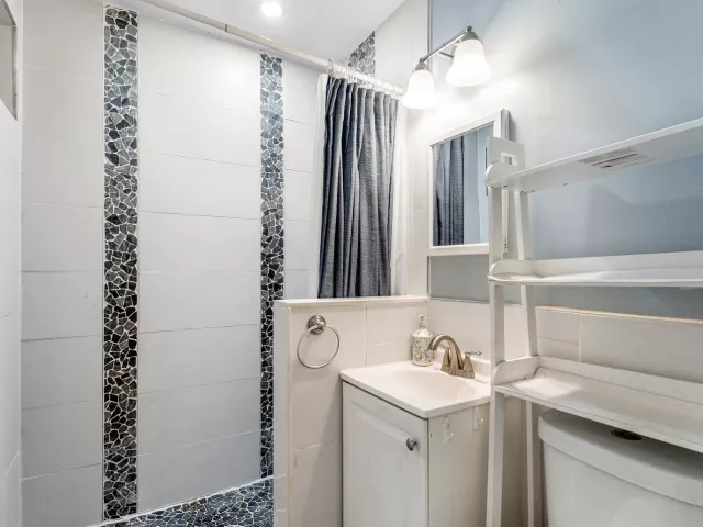 2-bedroom home for sale in West Palm Beach - 418 Kern Street - MondialRealty