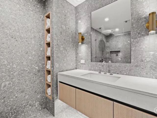 1-bedroom condo for rent in Pompano Beach - 900 N Ocean Boulevard 305 - MondialRealty