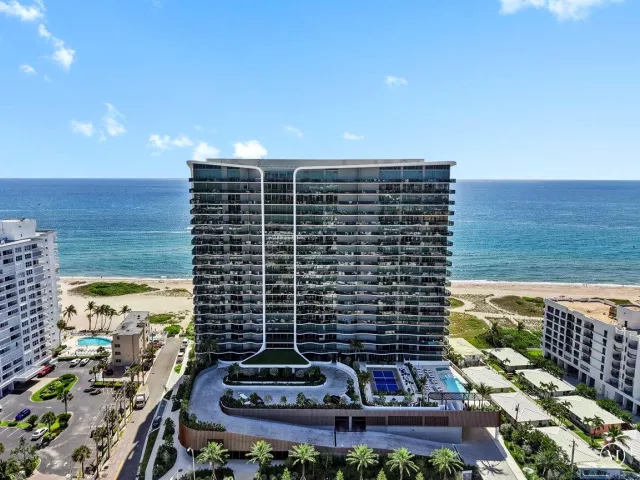 1-bedroom condo for rent in Pompano Beach - 900 N Ocean Boulevard 305 - MondialRealty